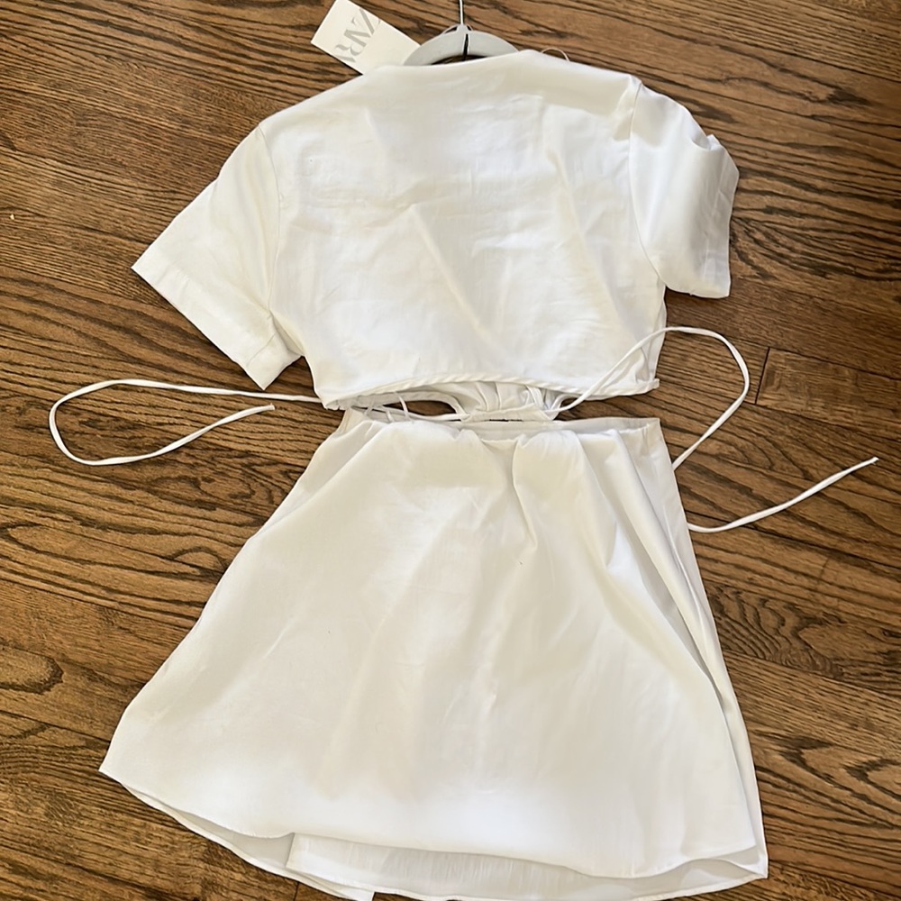 Zara Dress NWT size M white summer cut out dress - Picture 4 of 5